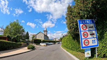 French-Swiss-border-town-of-Sauverny-France