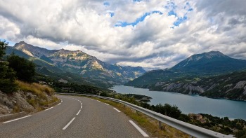 Lac-de-Serre-Poncon-France
