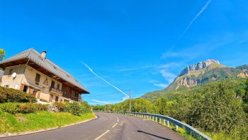 Scenic-Drive-through-the-Massif-des-Bauges-in-France