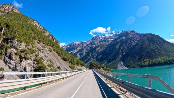 Drive-Livigno-Italy-to-Zernez-Switzerland