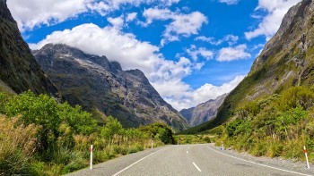 Milford-Sound-Fiordland-001