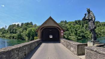 Crossing-the-Rhein-River-from-Switzerland-to-Germany-in-Rheinau-