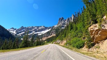 ScenicDrive on the North Cascade Highway SR 20 (State Route 20) in Washington State, USA