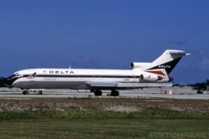 N537DA / Boeing 727-232(Adv) / Delta